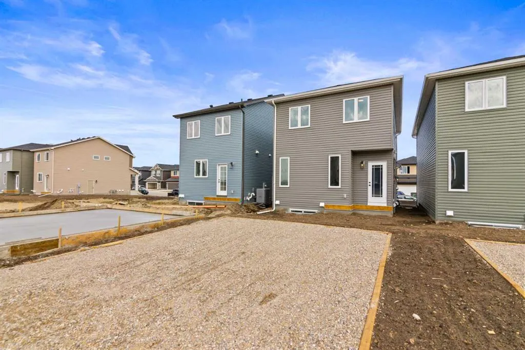 65 Amblefield Heights NW