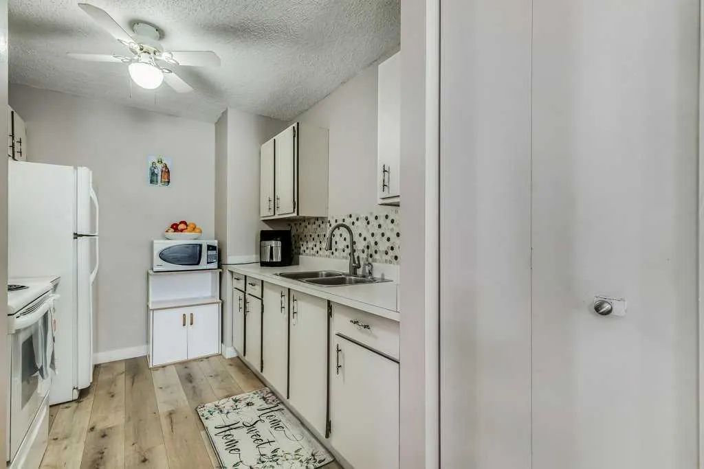 109 Stanley Avenue, #A