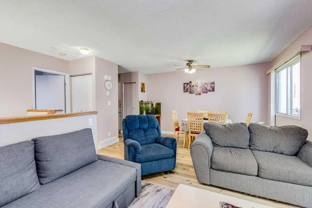 109 Stanley Avenue, #A