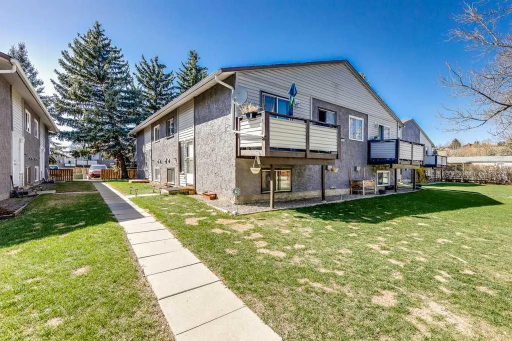 109 Stanley Avenue, #A
