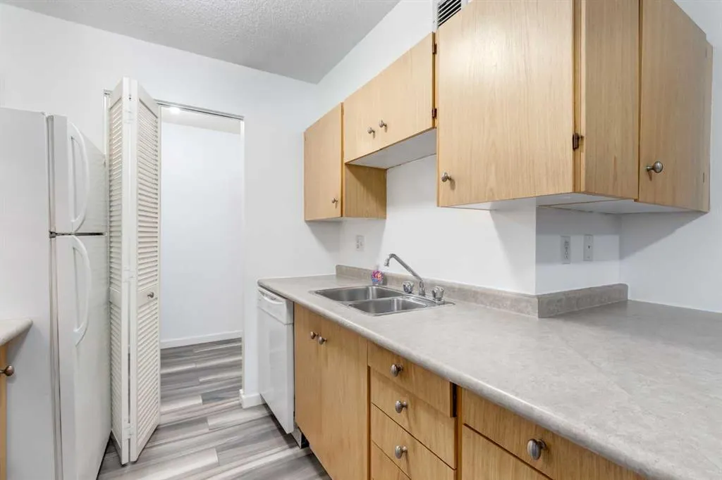7301 4A Street SW, #205A