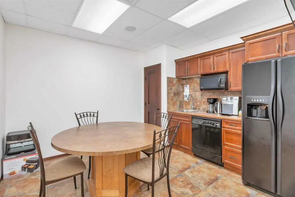 17 Beju Industrial Drive, #101