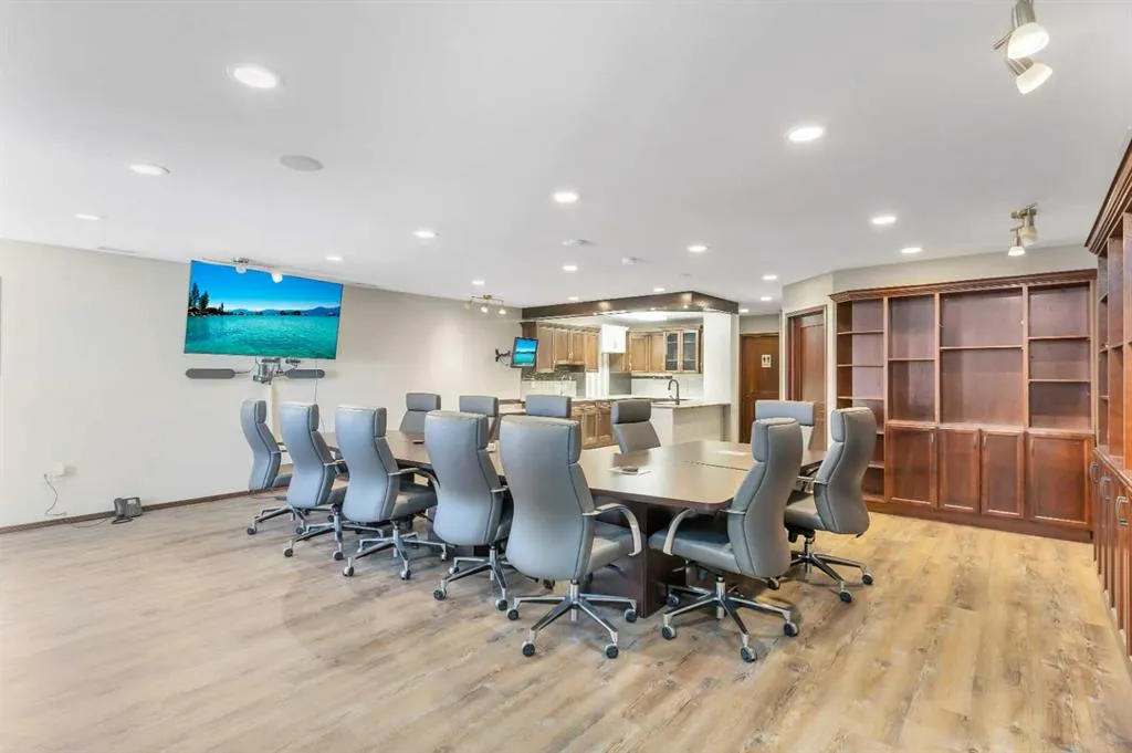 17 Beju Industrial Drive, #101