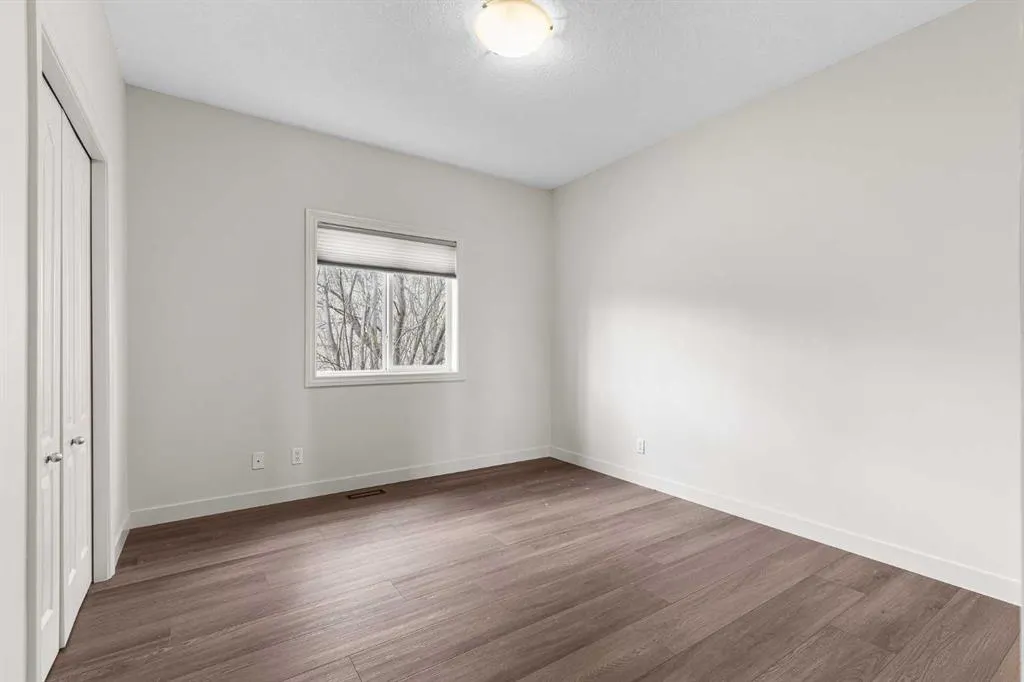 24 Royal Highland Court NW
