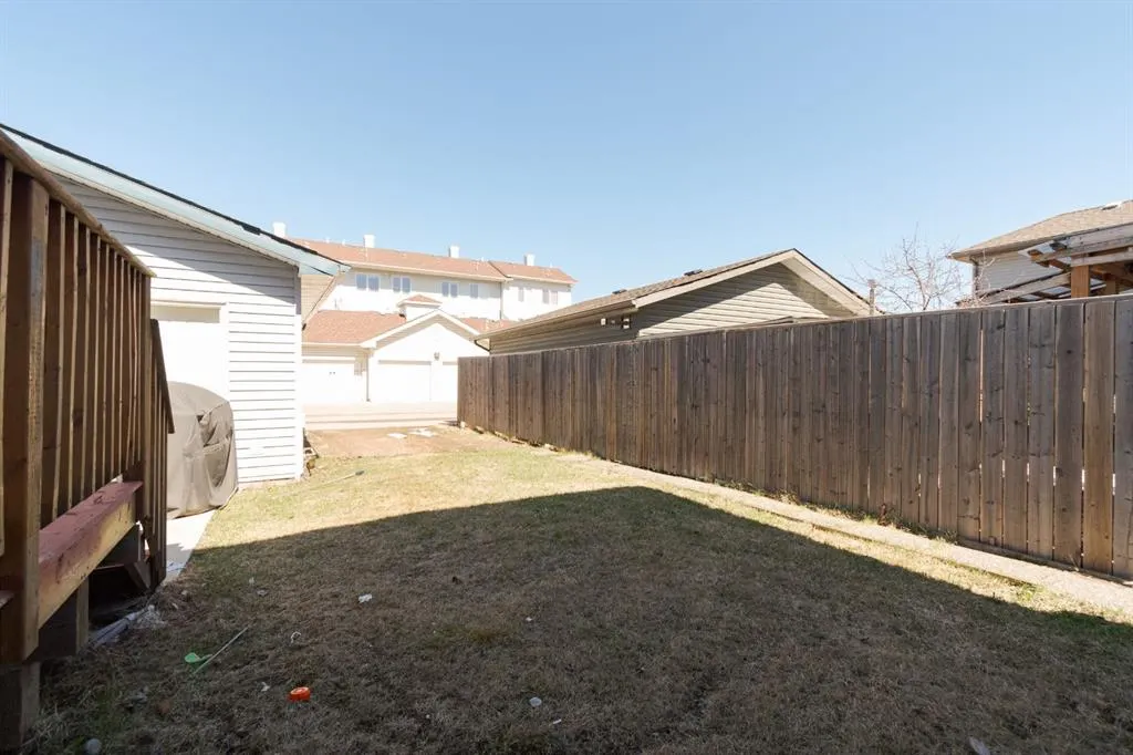 140 Warbler Avenue