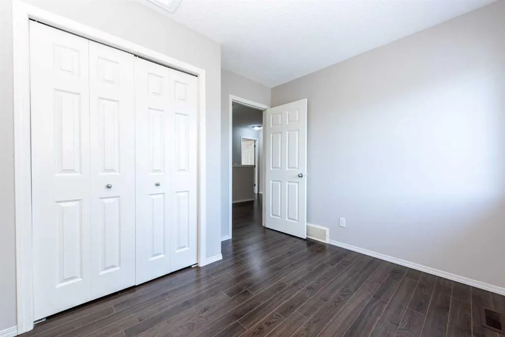 950 Arbour Lake Road NW, #401