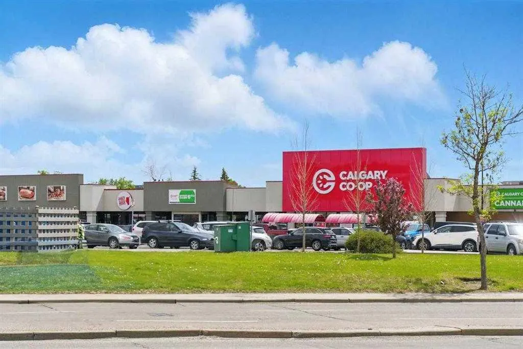 950 Arbour Lake Road NW, #401