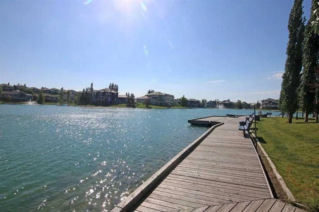 950 Arbour Lake Road NW, #401