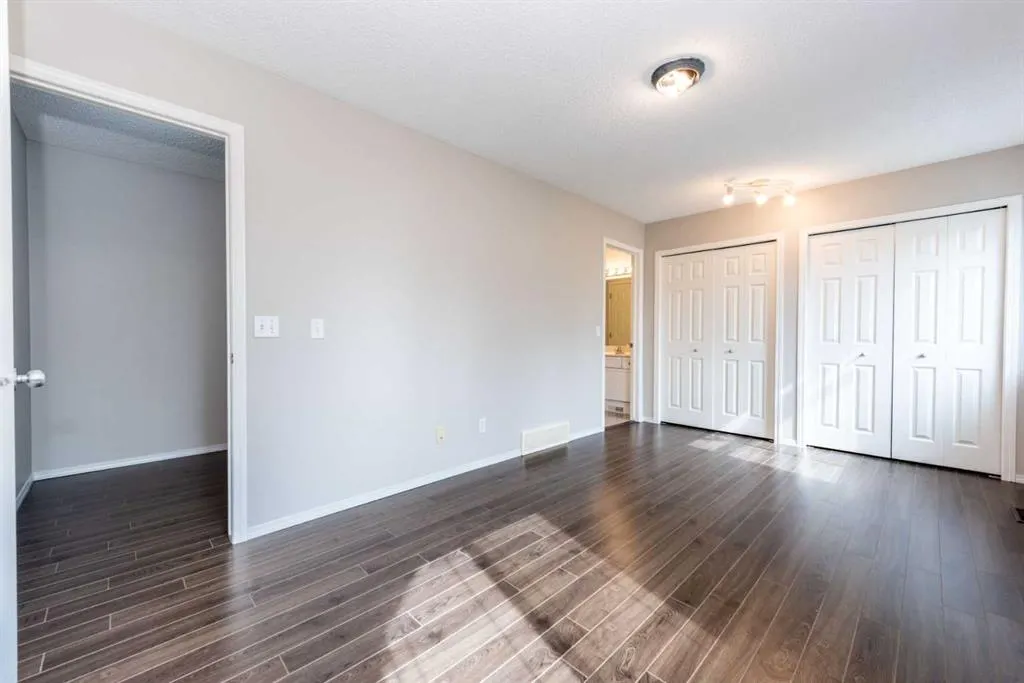950 Arbour Lake Road NW, #401