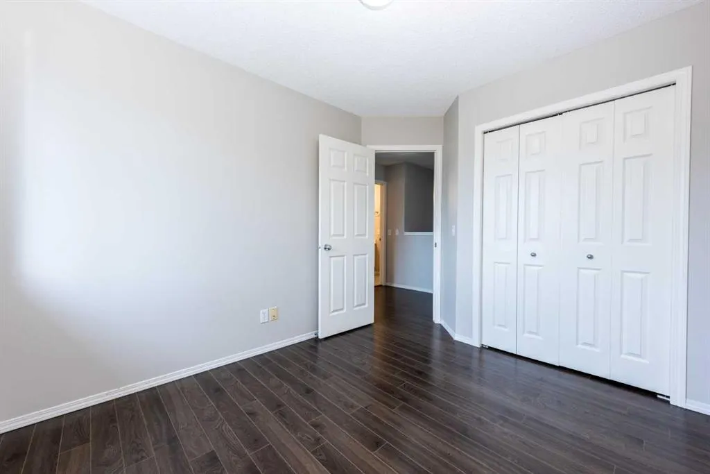 950 Arbour Lake Road NW, #401