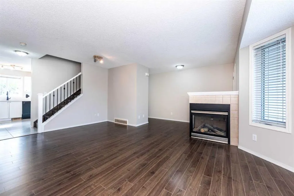 950 Arbour Lake Road NW, #401