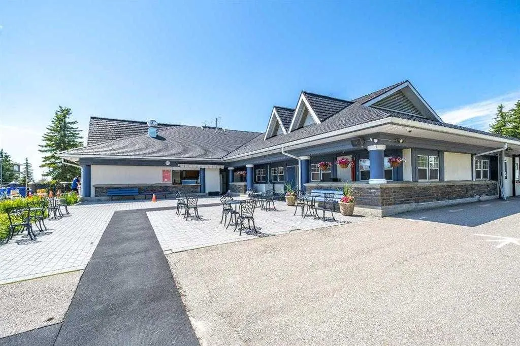950 Arbour Lake Road NW, #401