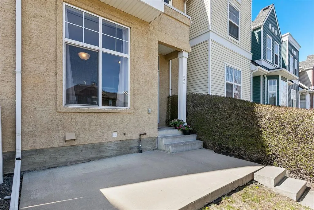 224 Mckenzie Towne Link SE