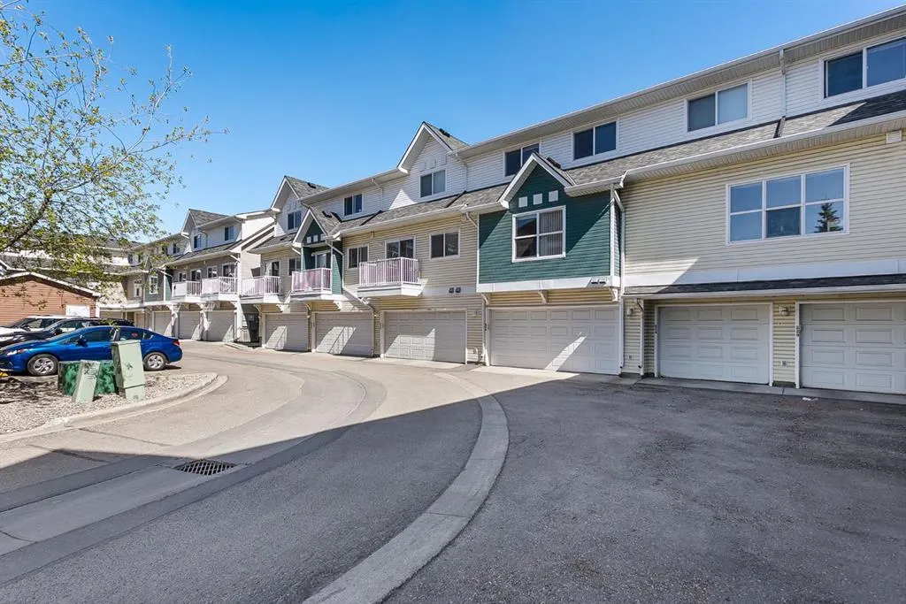 224 Mckenzie Towne Link SE