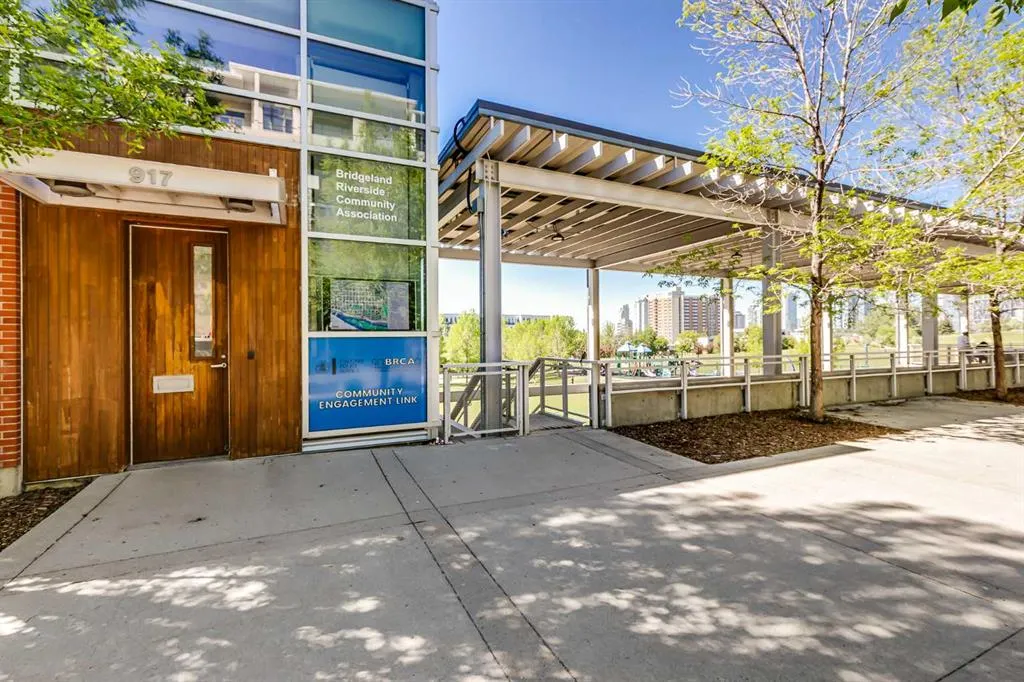 990 Centre Avenue NE, #106