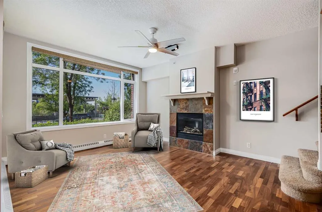 990 Centre Avenue NE, #106