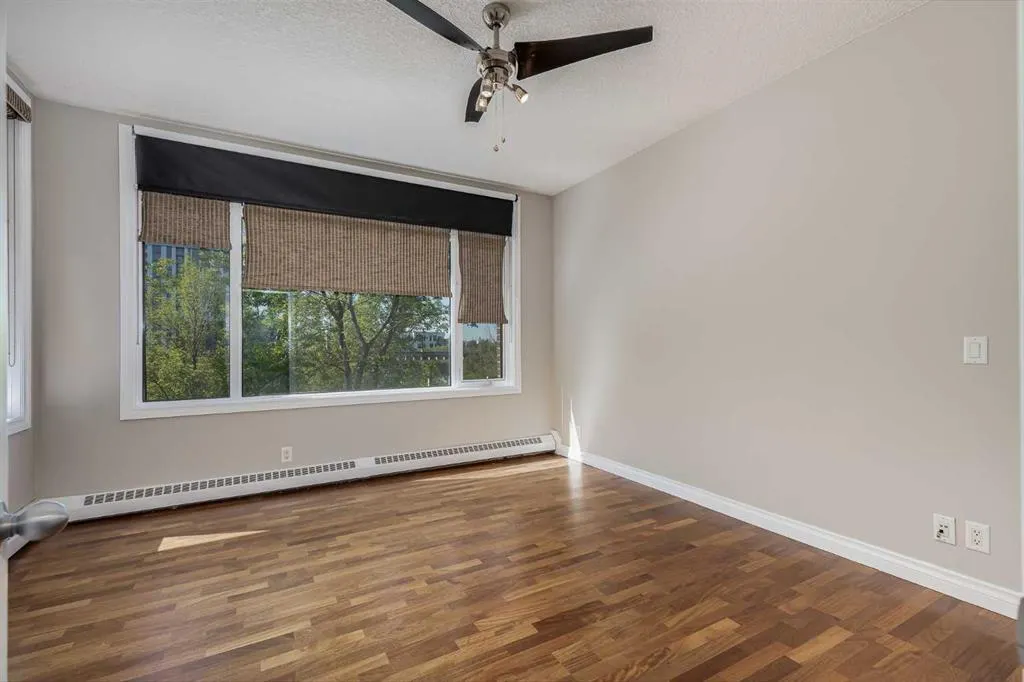 990 Centre Avenue NE, #106