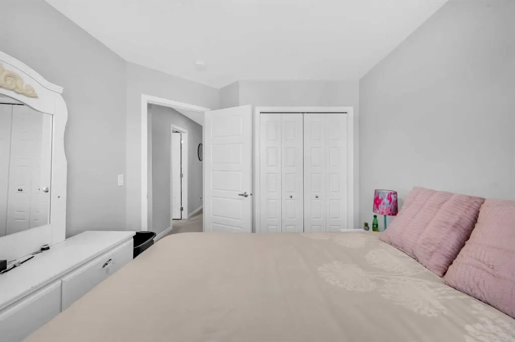 220 Cornerstone Grove NE
