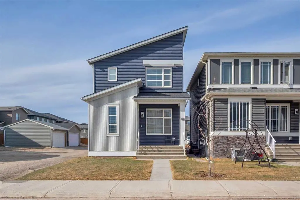 220 Cornerstone Grove NE