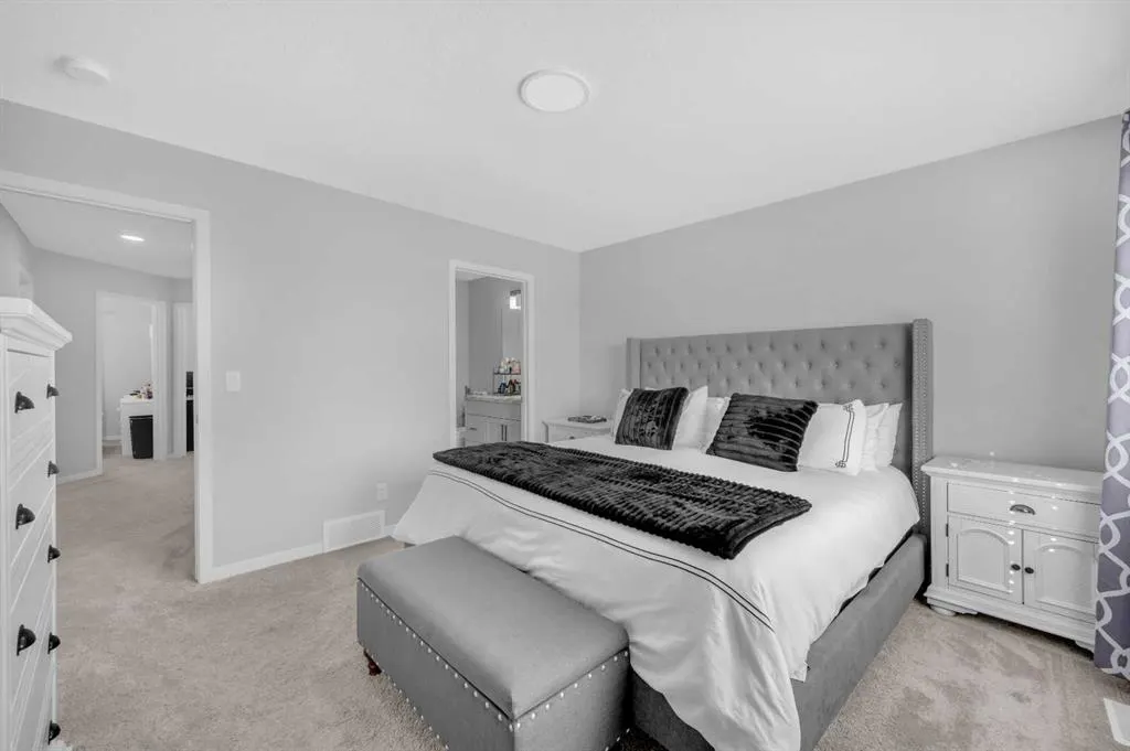 220 Cornerstone Grove NE