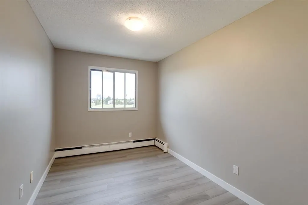 105 1945 Street NW, #408