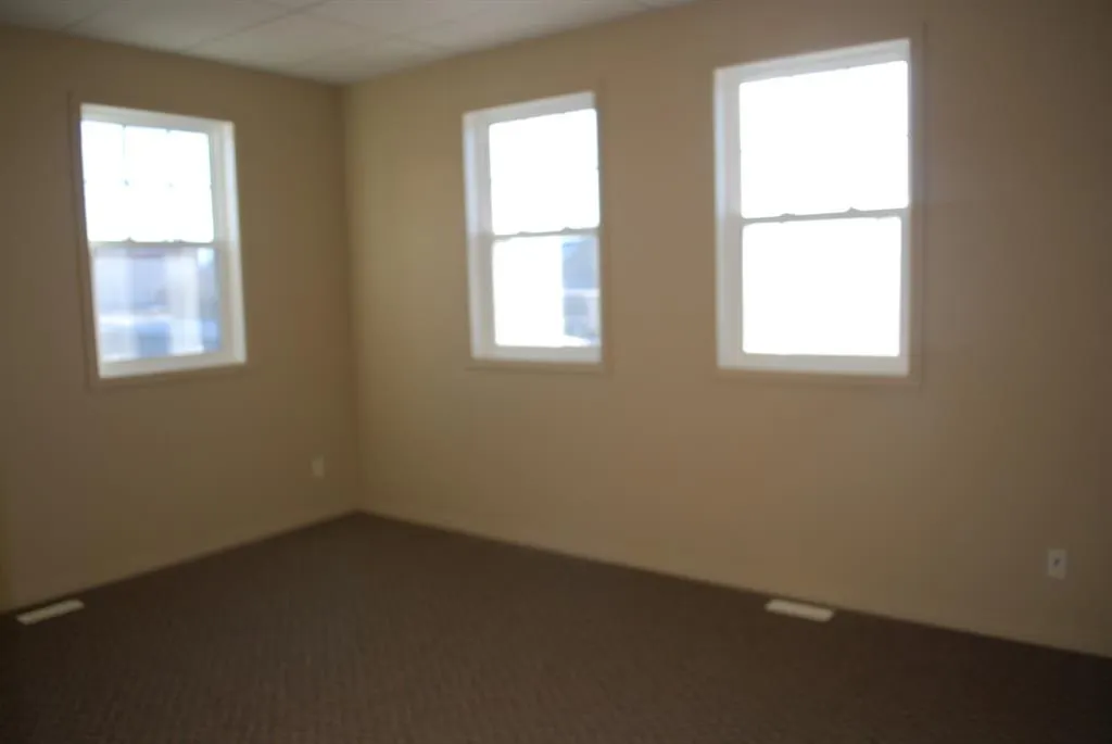 4616 47 Avenue, #3