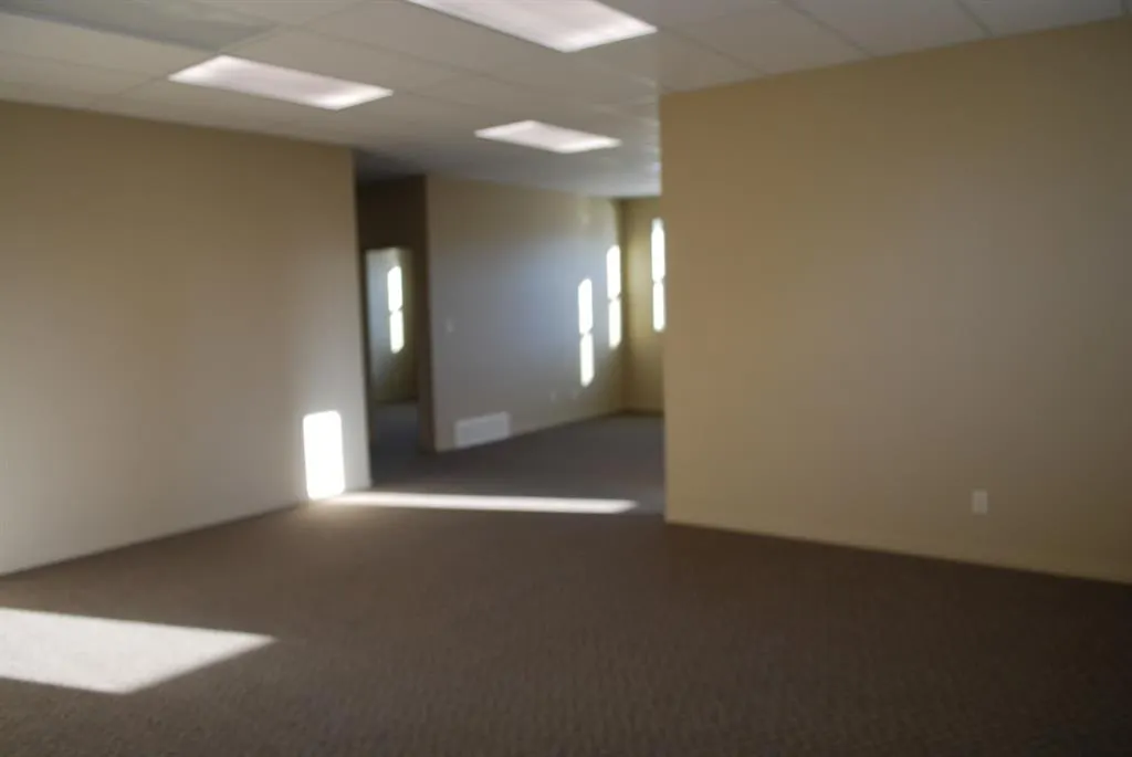 4616 47 Avenue, #3