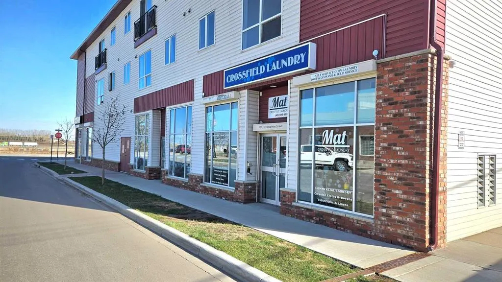 1010 Railway Street, #101