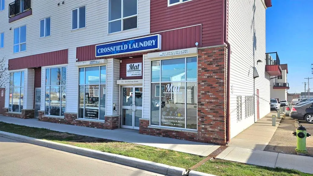 1010 Railway Street, #101