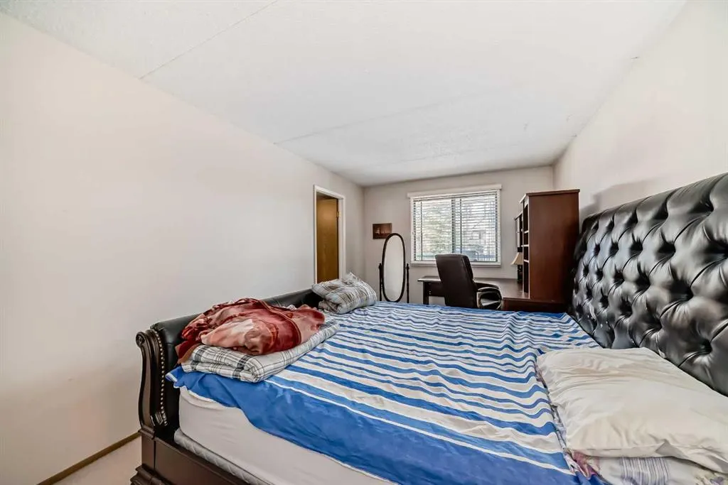 5204 Dalton Drive NW, #215
