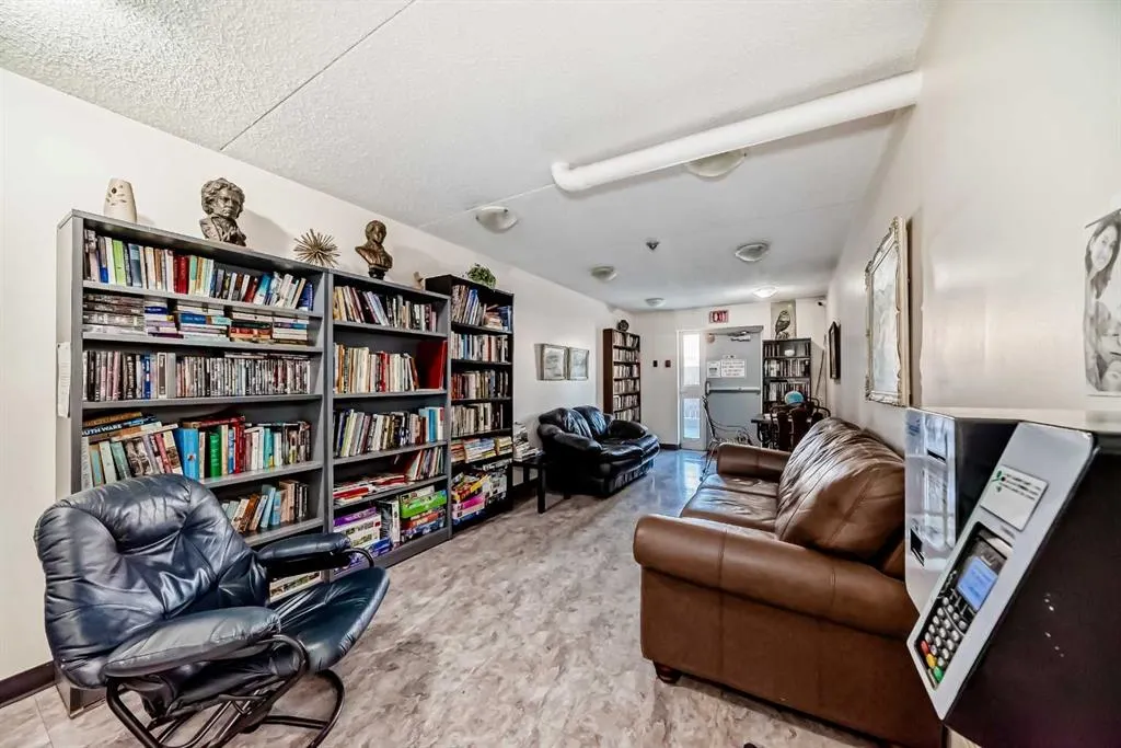 5204 Dalton Drive NW, #215