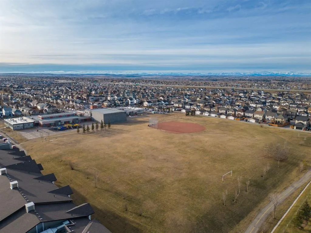 310 Mckenzie Towne Gate SE, #2110