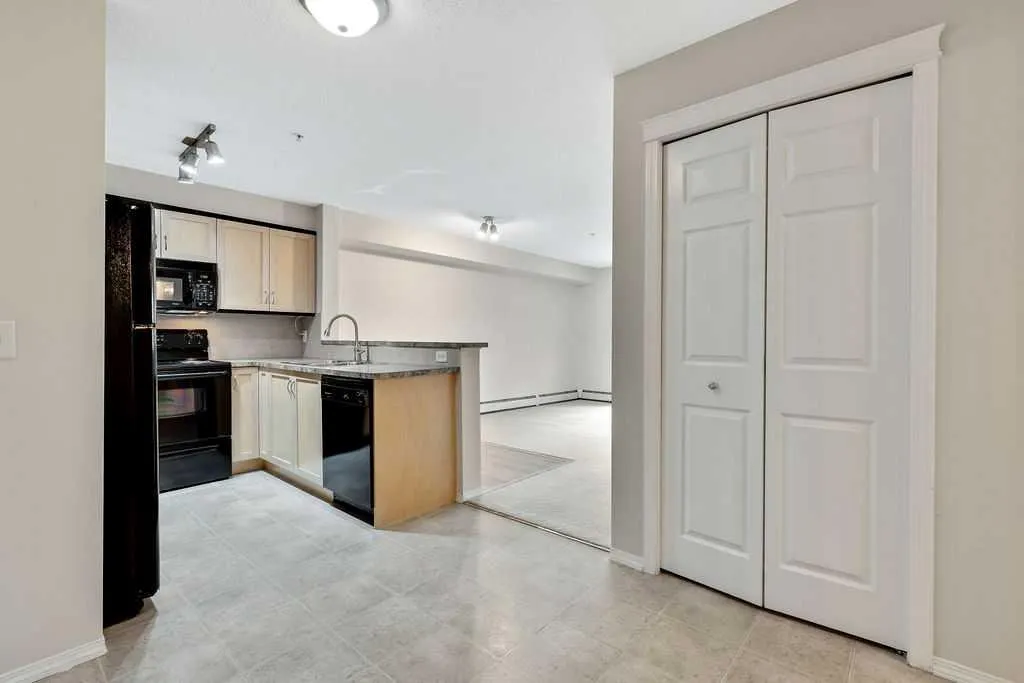 70 Panamount Drive NW, #8117