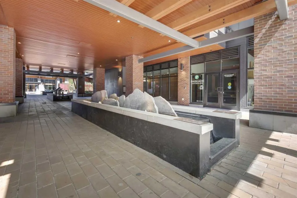 122 Mahogany Centre SE, #503