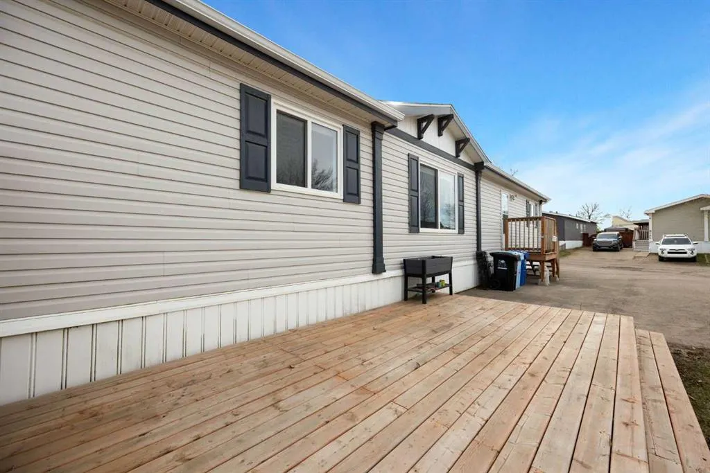 161 Grey Crescent