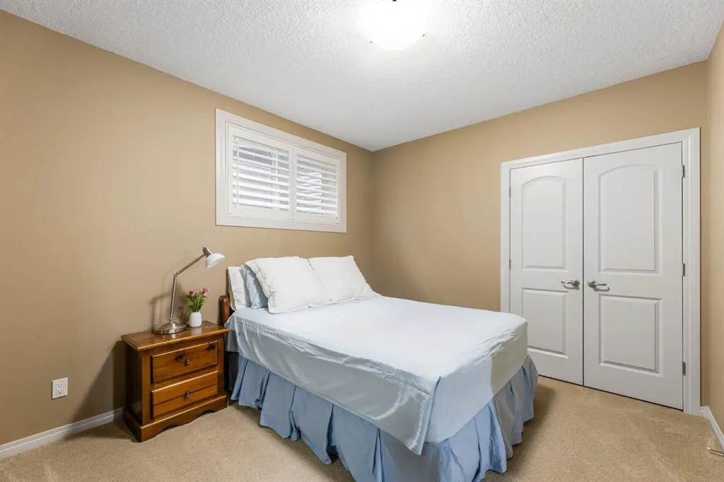 200 Auburn Sound View SE