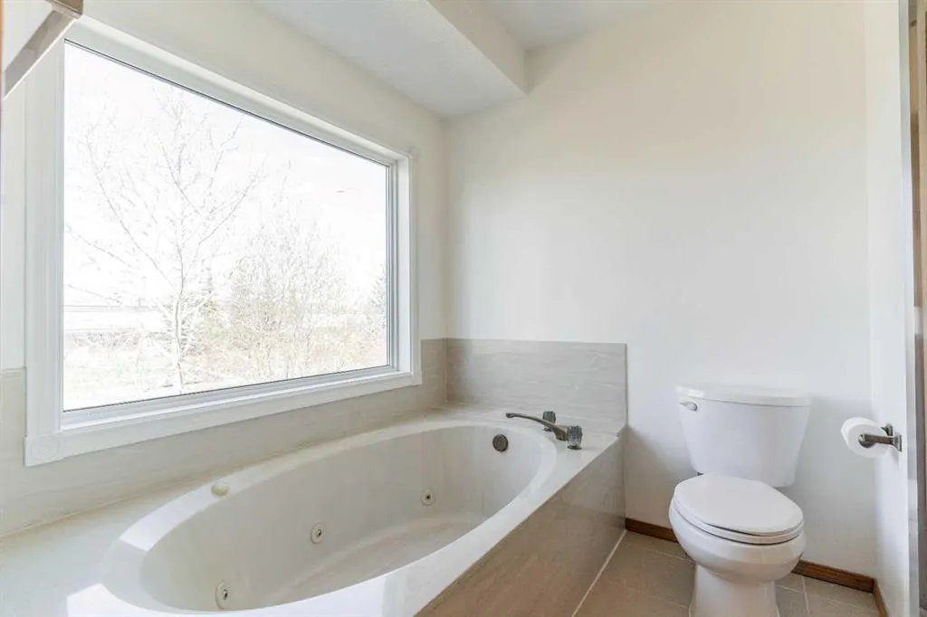 266 Edgepark Way NW
