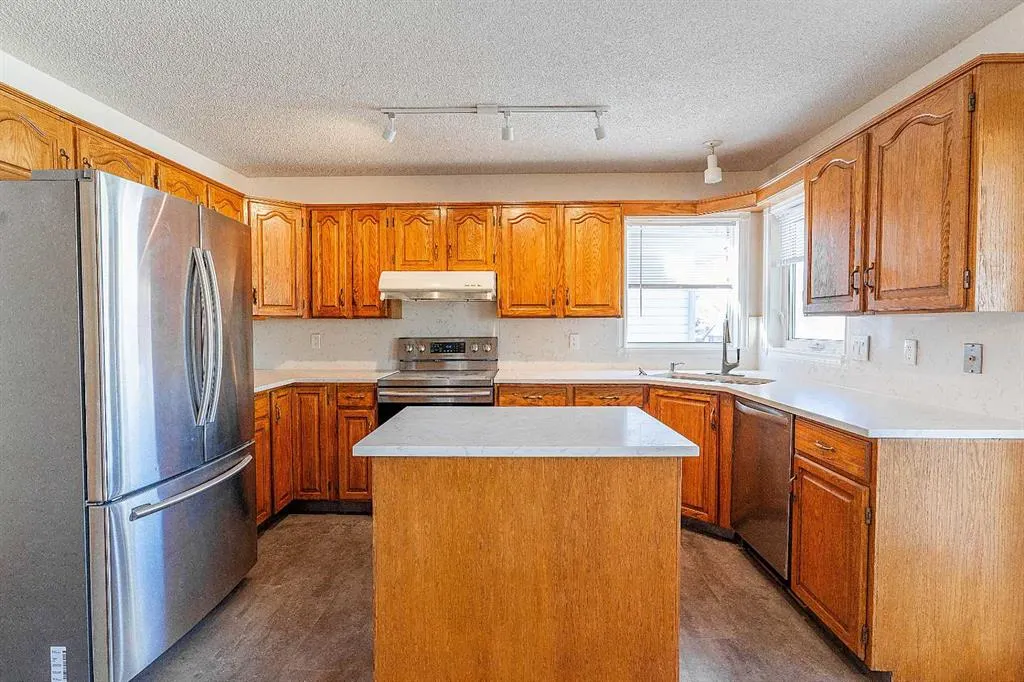 266 Edgepark Way NW