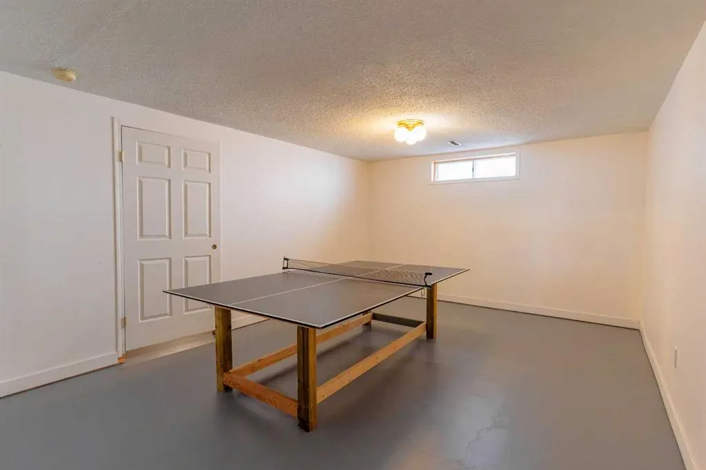 266 Edgepark Way NW