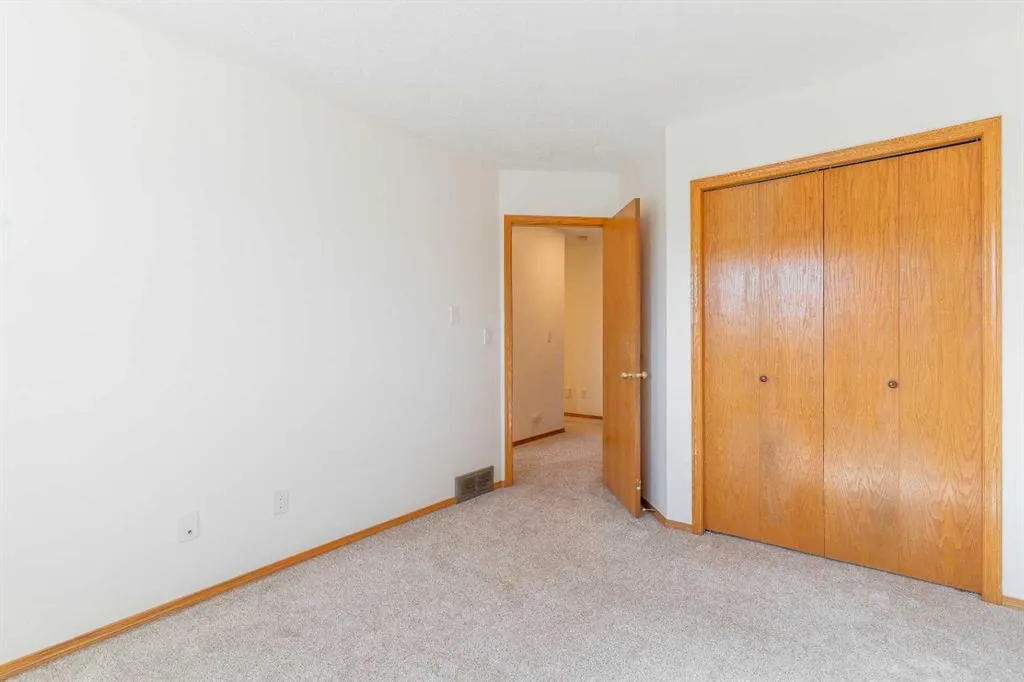 266 Edgepark Way NW