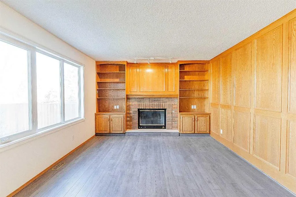 266 Edgepark Way NW