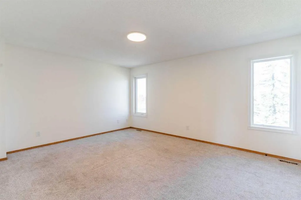 266 Edgepark Way NW