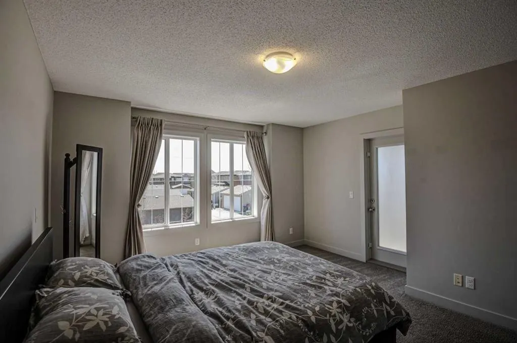 78 Marquis Heights SE