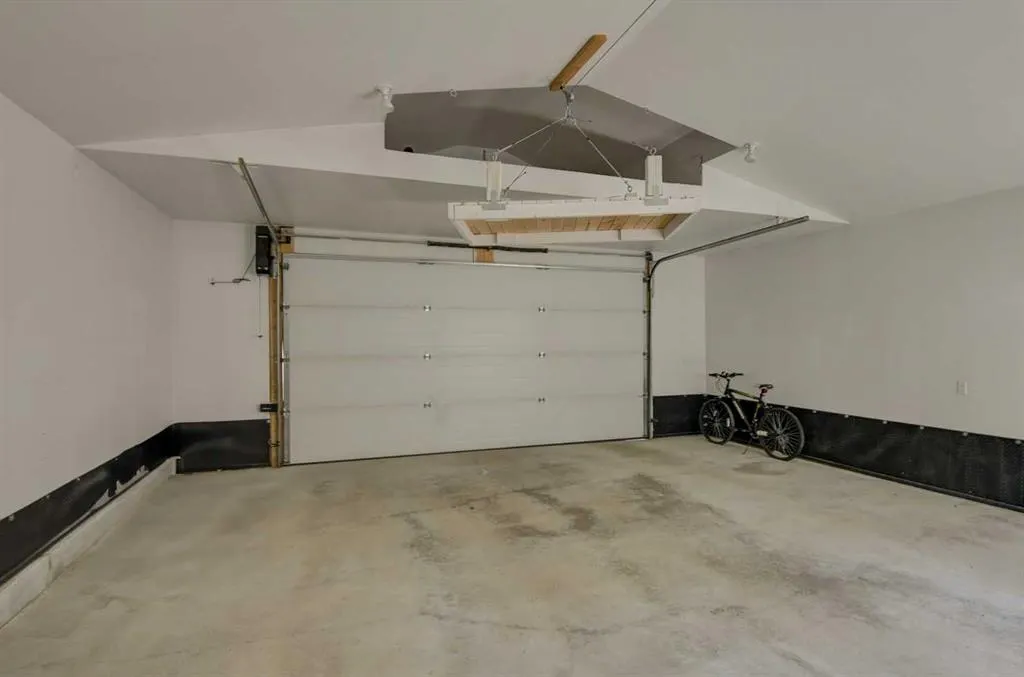 78 Marquis Heights SE
