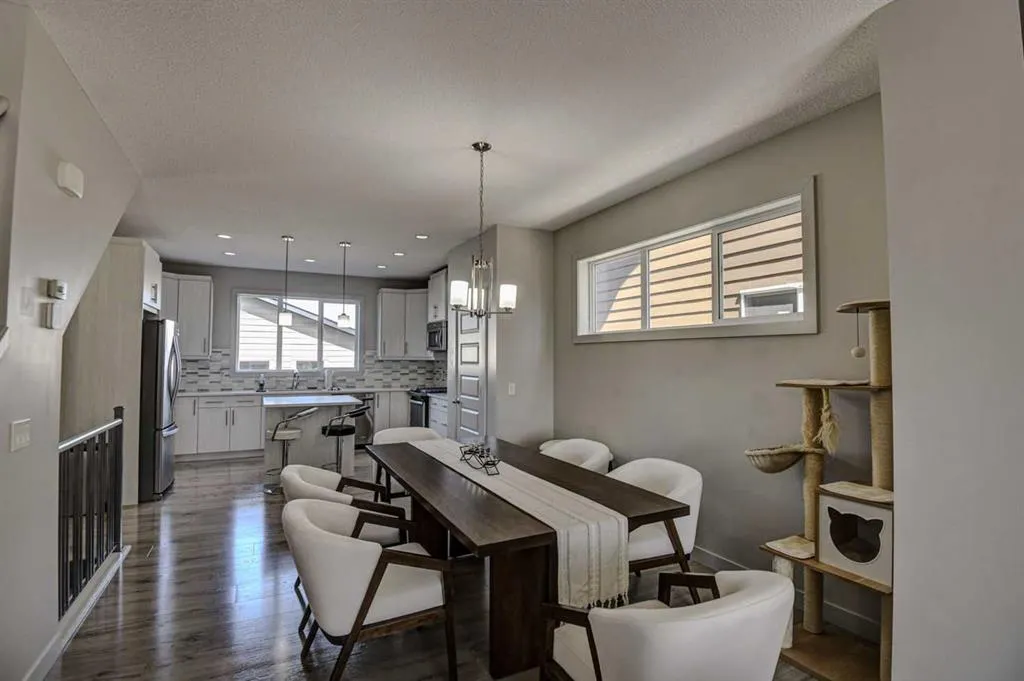 78 Marquis Heights SE