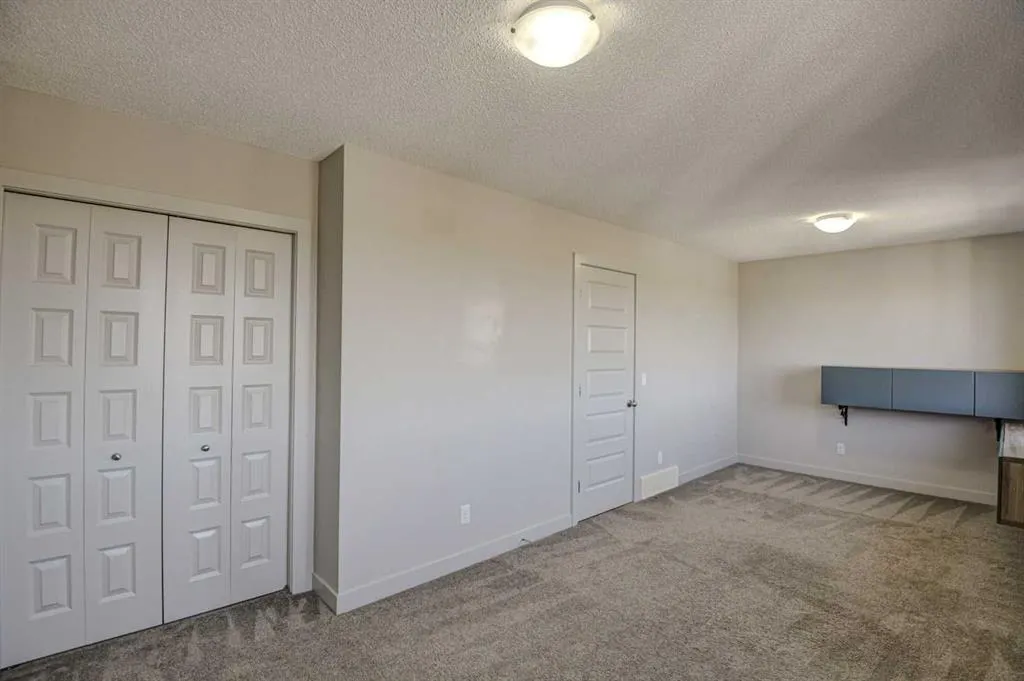 78 Marquis Heights SE