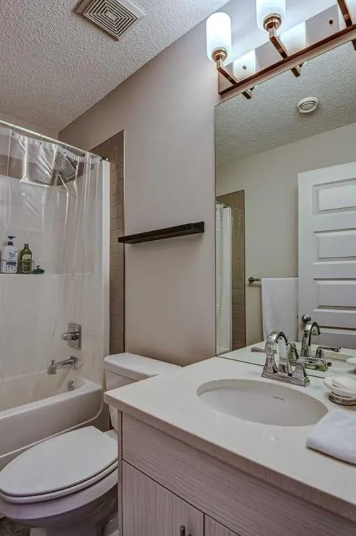 78 Marquis Heights SE