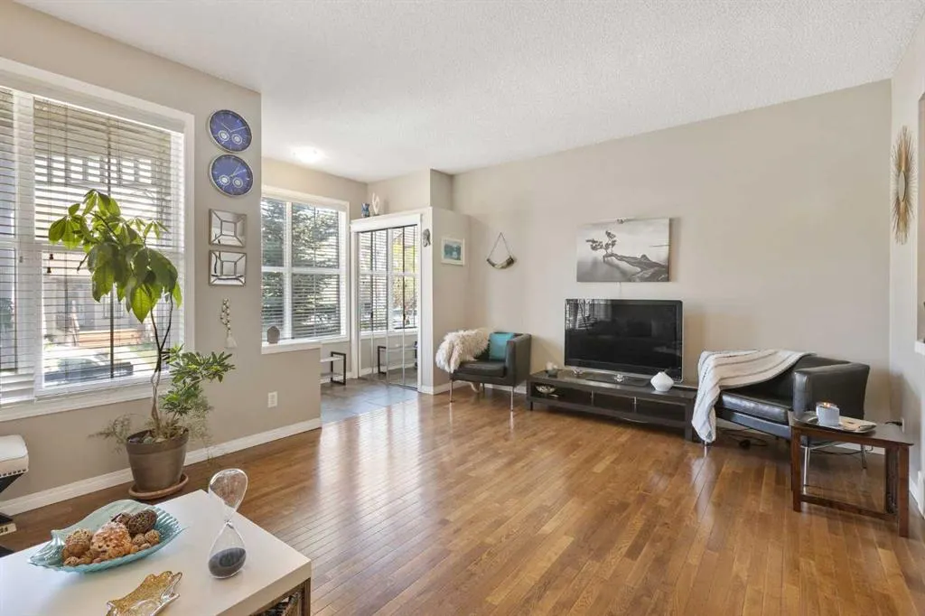 57 Auburn Bay View SE