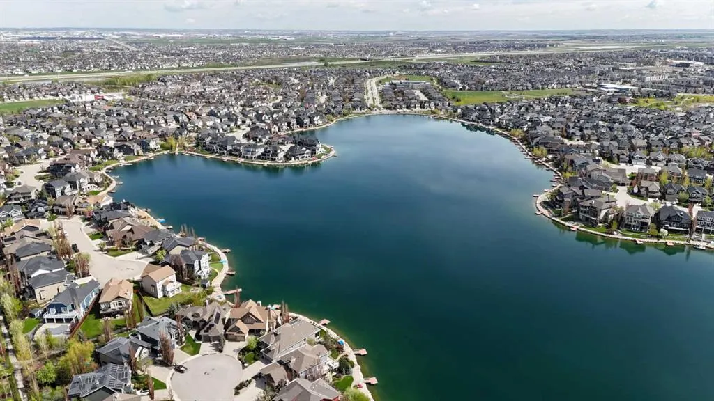 57 Auburn Bay View SE