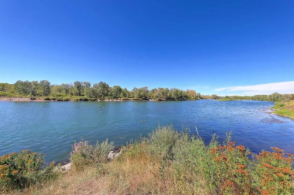 221 Quarry Way SE, #107